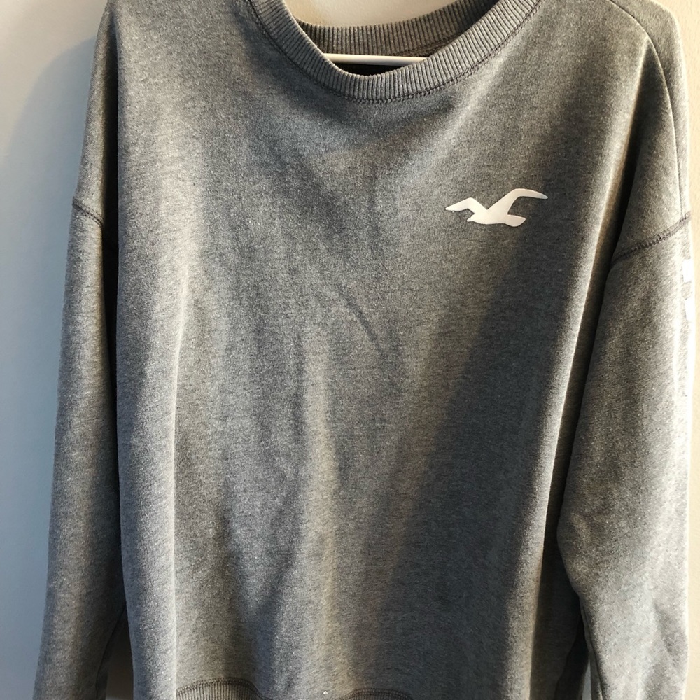 hollister crew neck